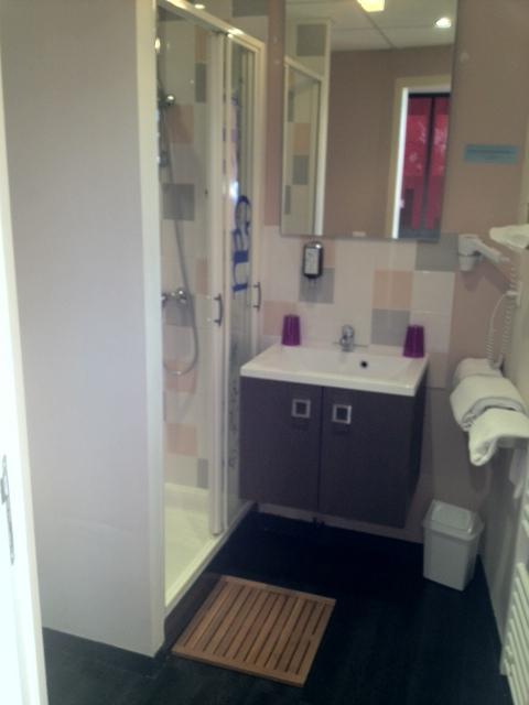 Hotel O2B Aux Berges De Broceliande Beignon Rum bild